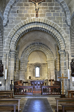 Saignes Église SaintCroix Intérieur (photos) Auvergne romane